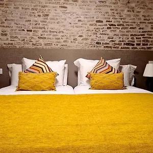 apartamento-via-p-mlaga-centro.hotelsinnerja.org/