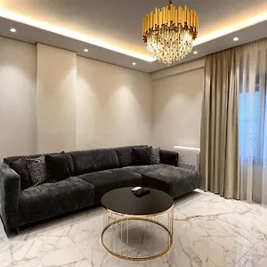 https://zeus-tirana-suite-deluxe.albaniahotels.org