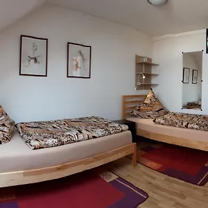 Accommodatie bij particulieren Zwei Ruhige, Private Gaestezimmer Nahe U-bahn, Neurenberg